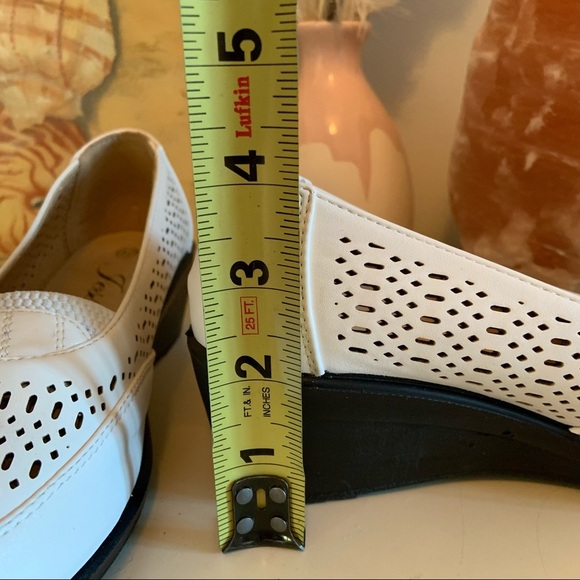 Jessup white leather cusion flats size 37 (7) - Picture 8 of 8